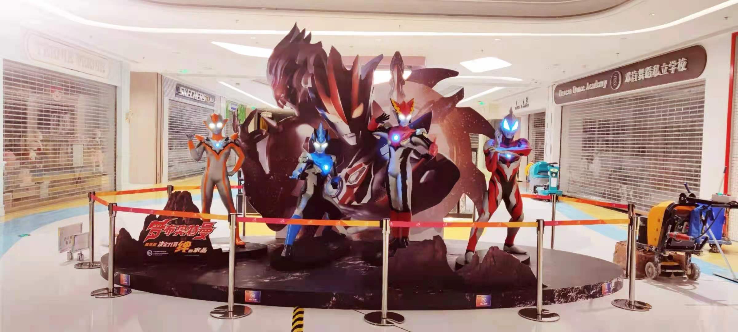 奥特曼-木制车贴 美陈快店 现场 成都川创意展览服务有限公司